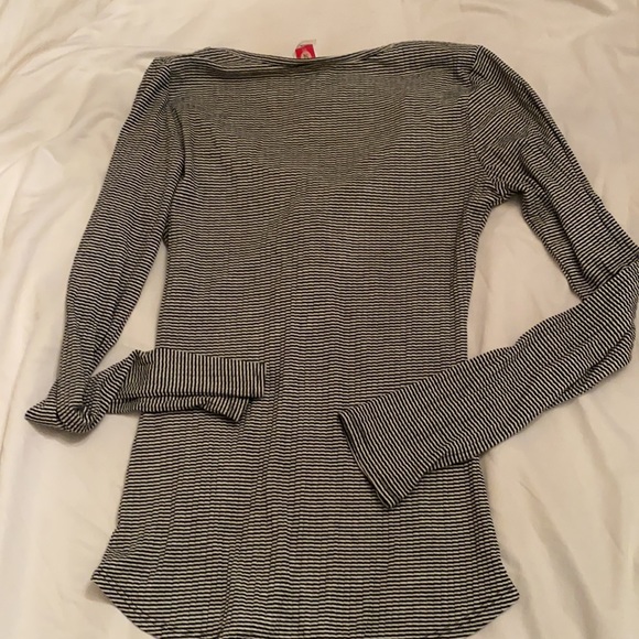 Laces stripe top - Picture 3 of 3